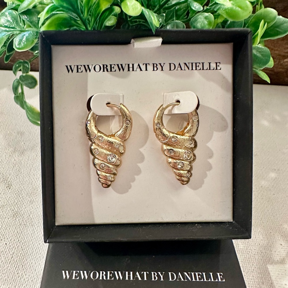 We Wore What by Danielle Spiral Conch Shell Earrings